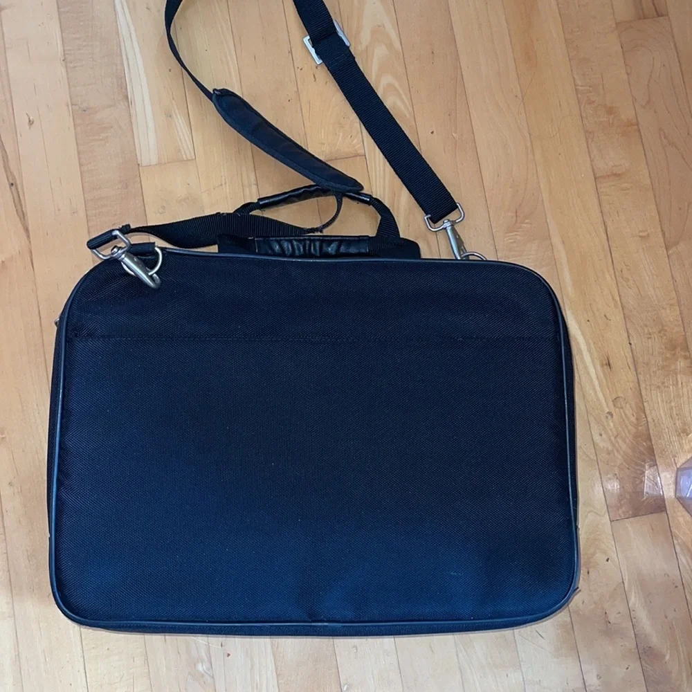 Samsonite Laptop Crossbody Bag